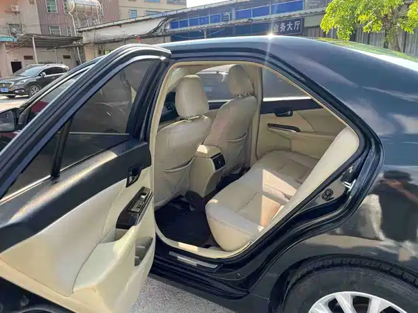 Toyota Camry 2016