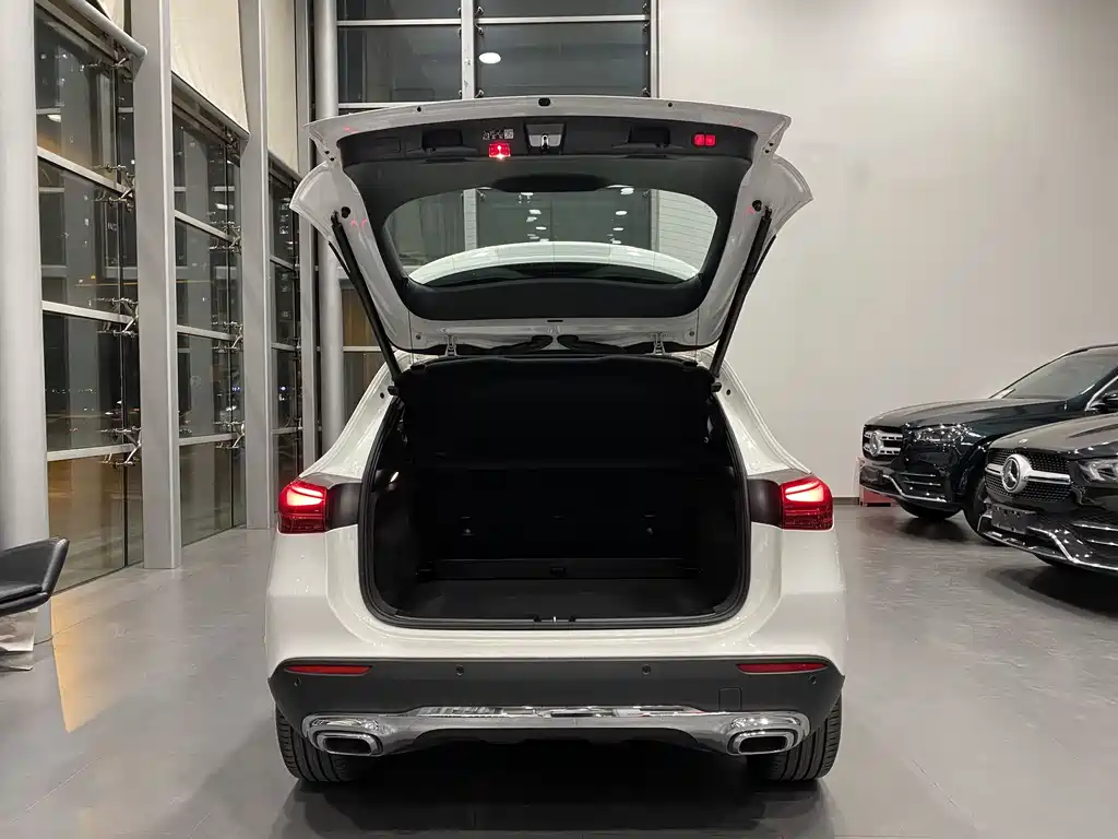 Mercedes-Benz GLA 2024 — фото 14