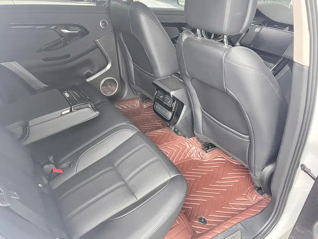 Land Rover Range Rover Evoque 2024 — фото 12