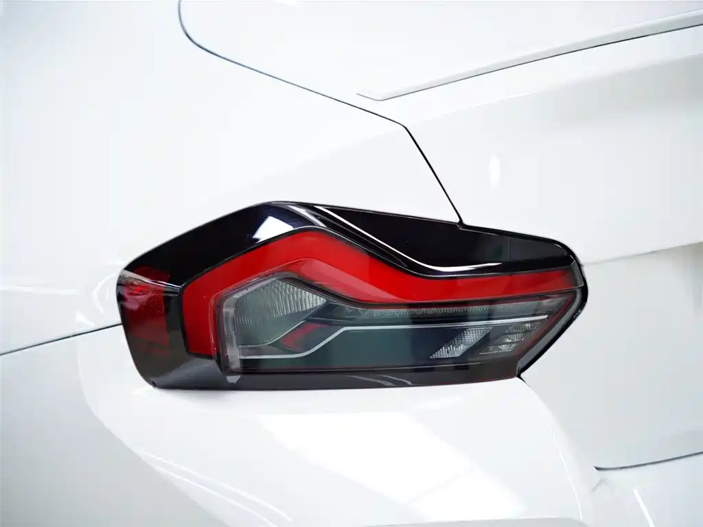 BMW M2 2024