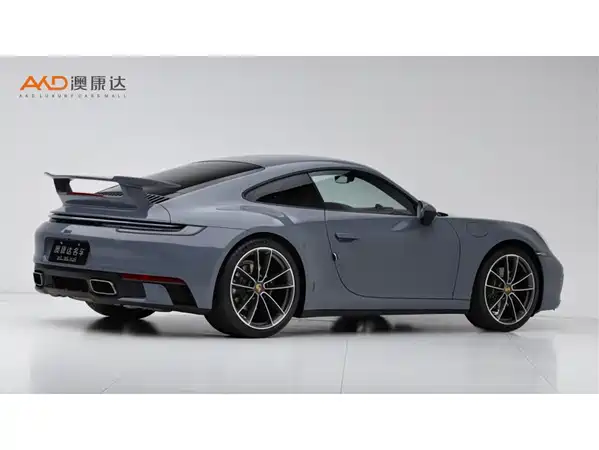 Porsche 911 2023