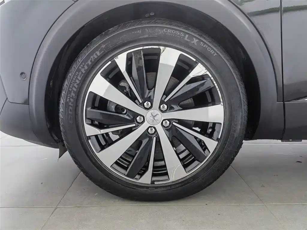 Peugeot 5008 2018 — фото 17