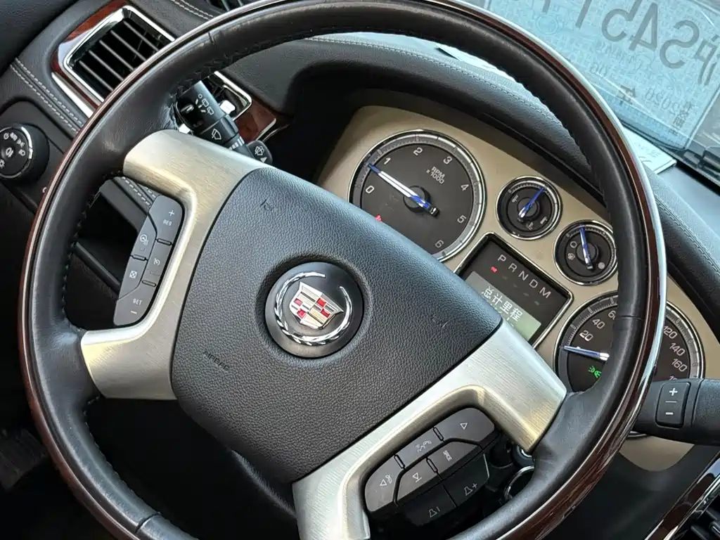 Cadillac Escalade 2014 — фото 5