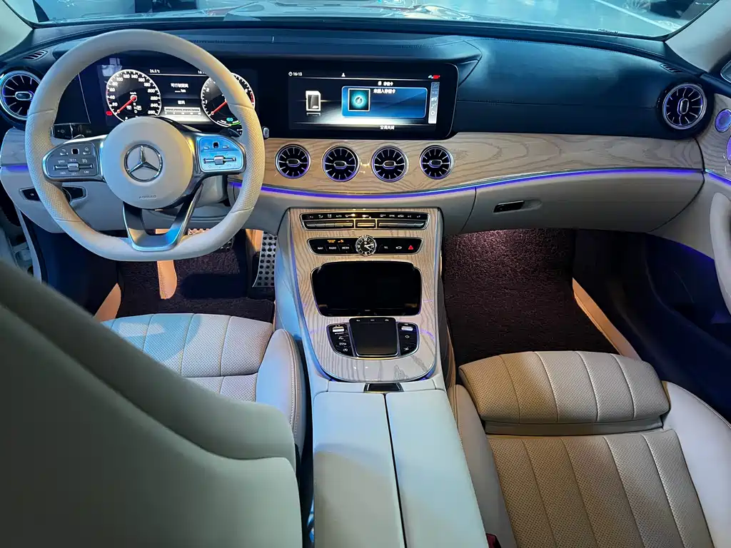 Mercedes-Benz E-Class 2020 — фото 12