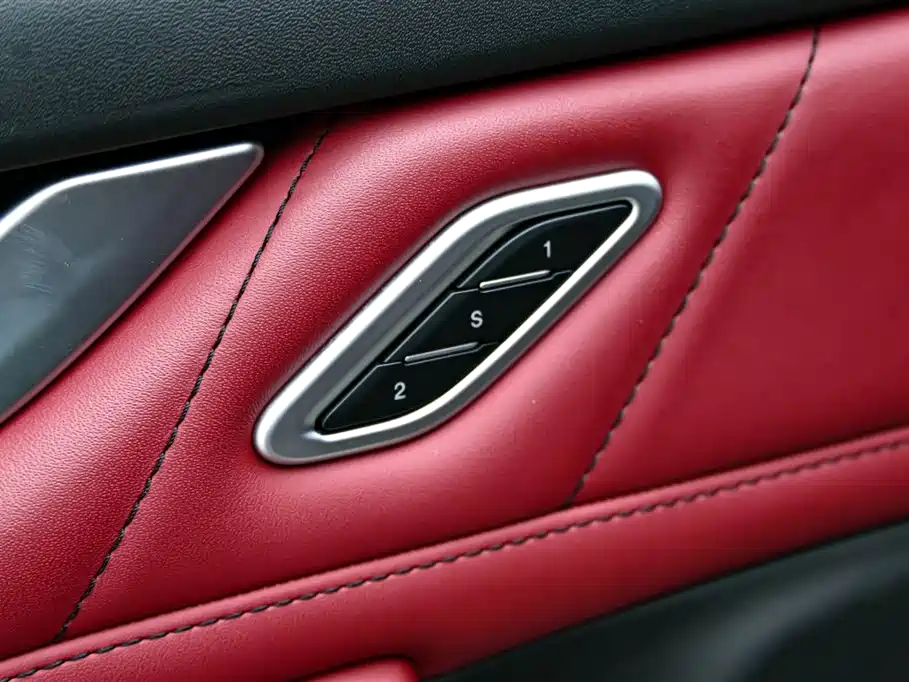 Maserati Levante 2020 — фото 25