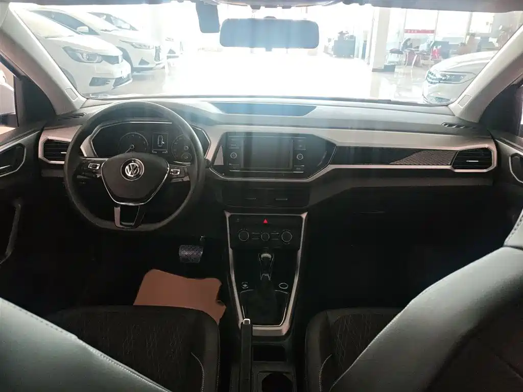 Volkswagen T-Cross 2020 — фото 13