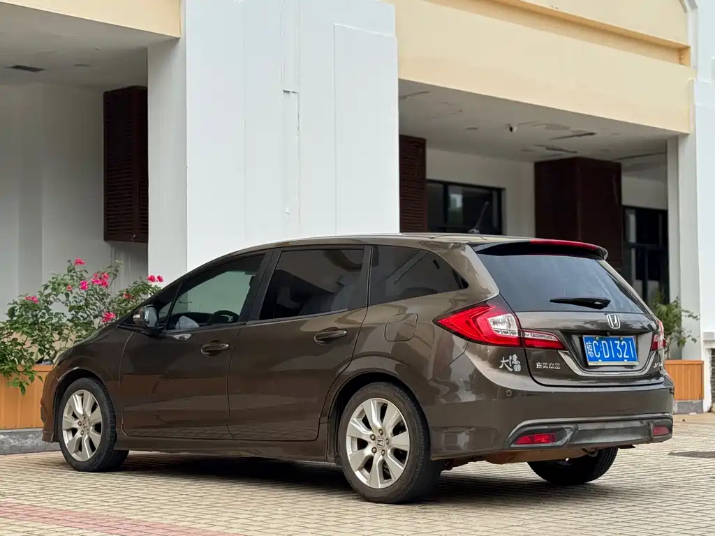 Honda Jade 2014 — фото 12
