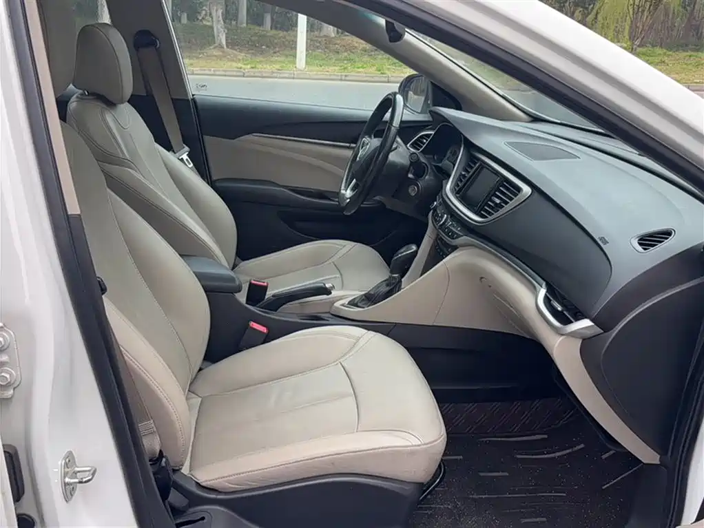 Buick Excelle 2019 — фото 20