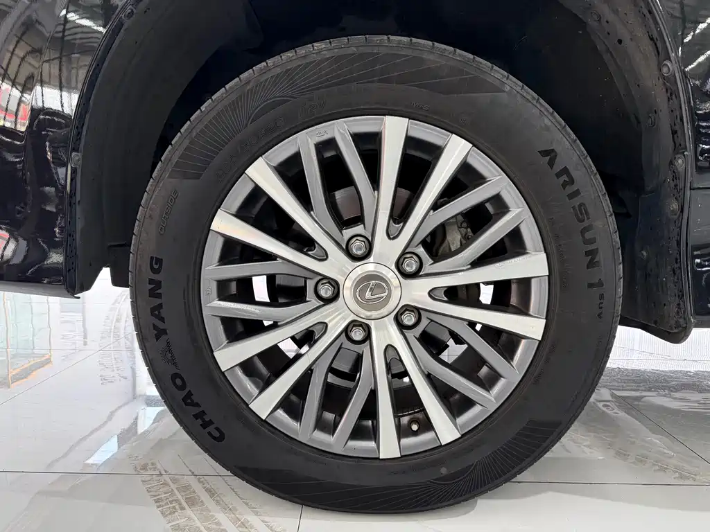 Lexus LX 2020 — фото 12