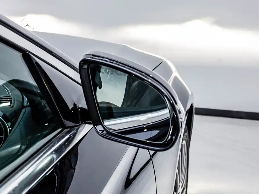 Mercedes-Benz E-Class 2022 — фото 23