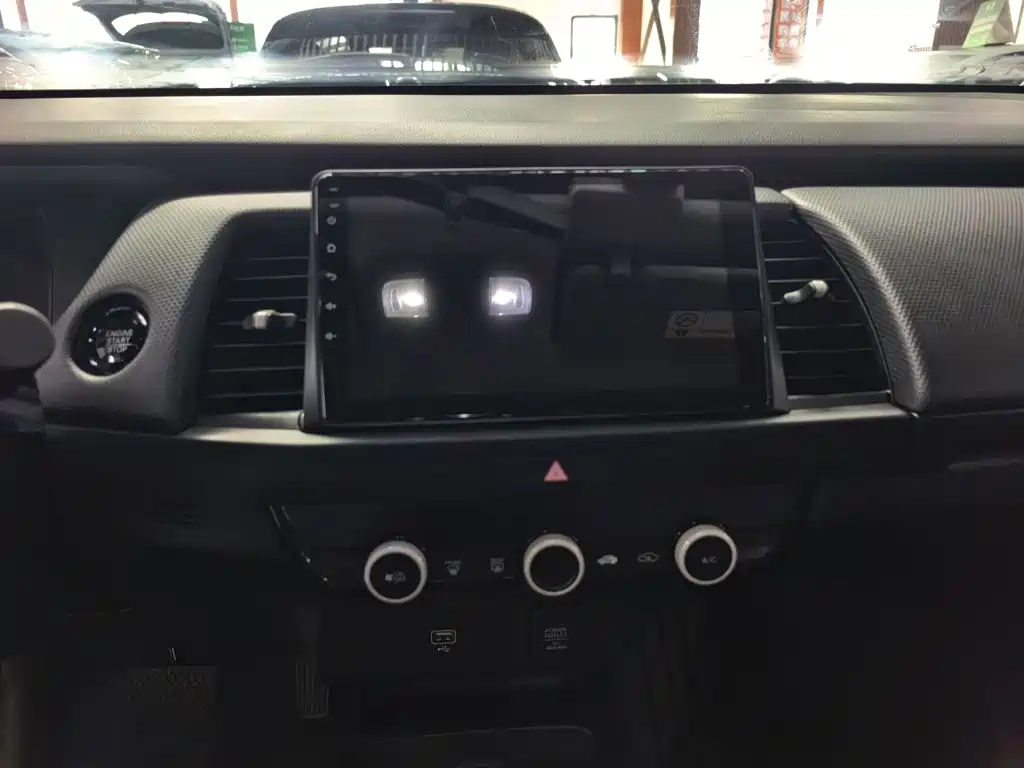 Honda Fit 2023 — фото 4