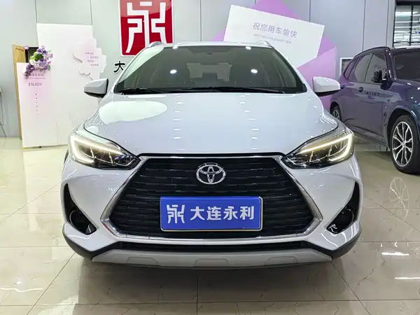 Toyota Yaris L 2022