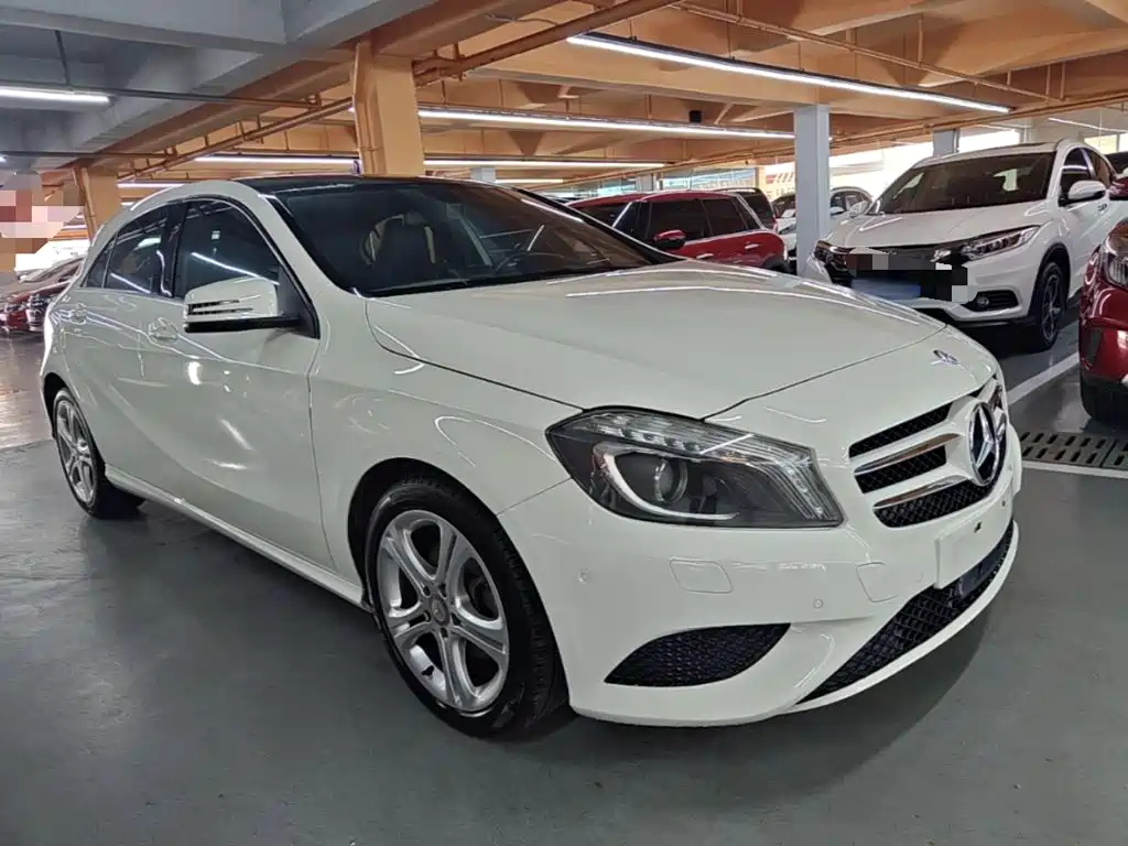 Mercedes-Benz A-Class 2015