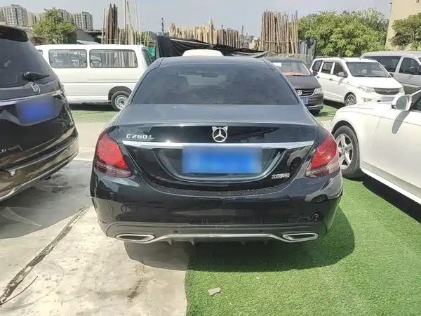 Mercedes-Benz C-Class 2021