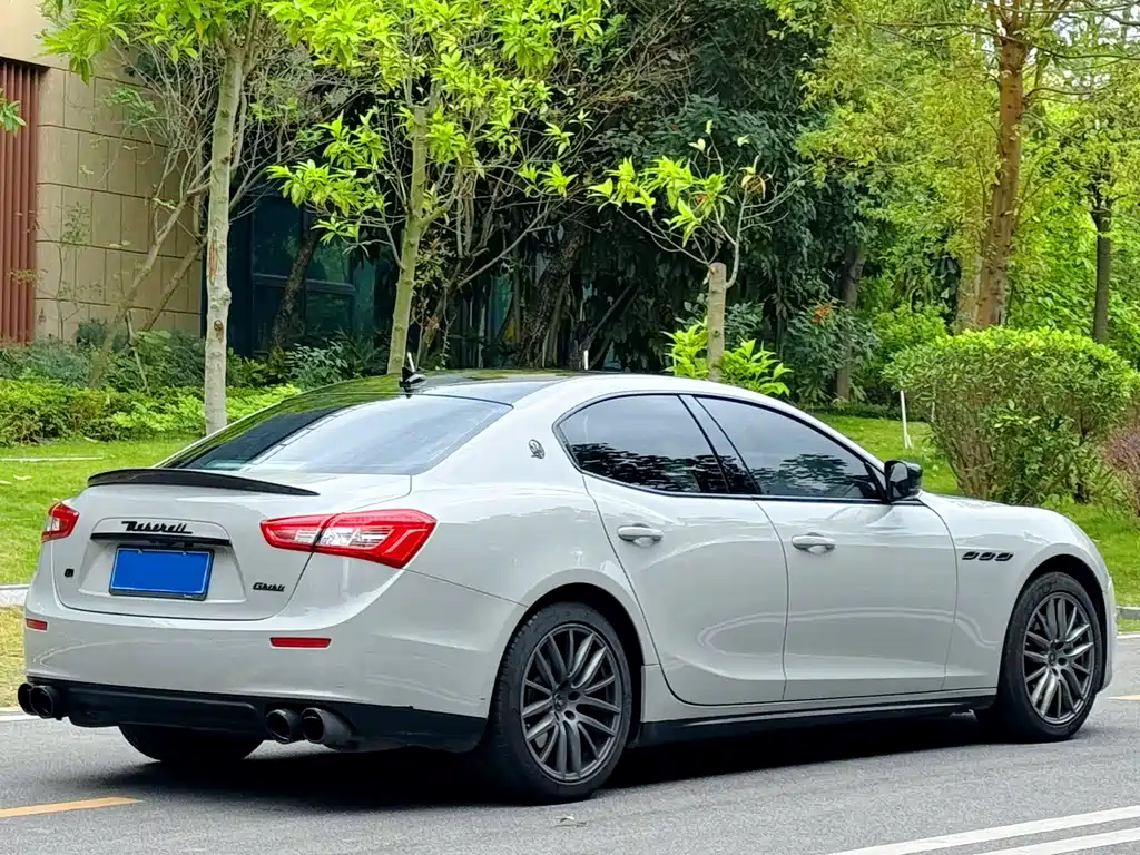 Maserati Ghibli 2014 — фото 6