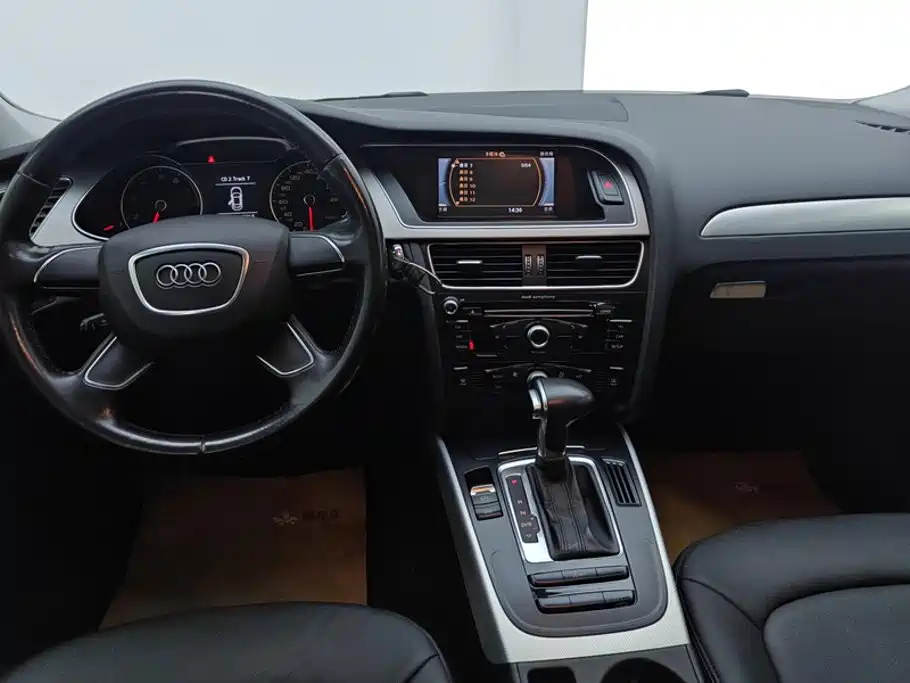 Audi A4L 2016 — фото 12