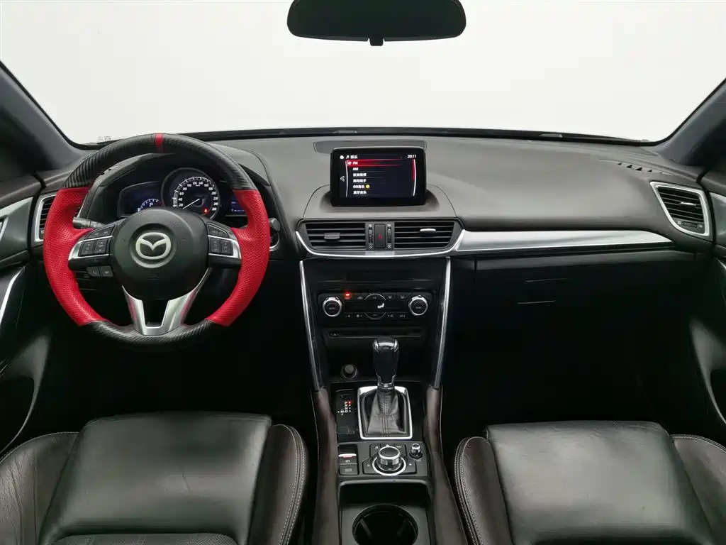 Mazda CX-4 2017 — фото 5