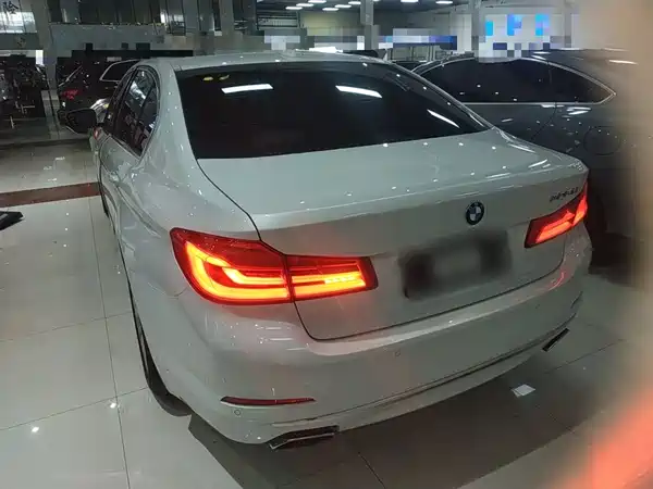 BMW 5 Series 2019