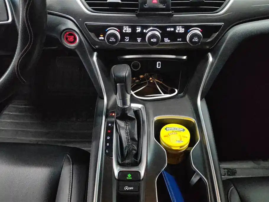 Honda Accord 2022 — фото 16