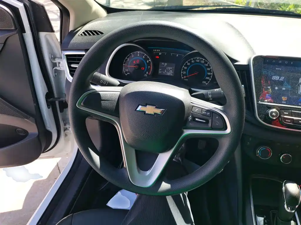 Chevrolet Cavalier 2018 — фото 11