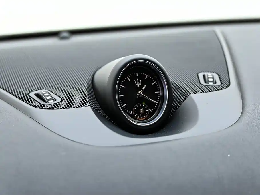 Maserati Levante 2020 — фото 19