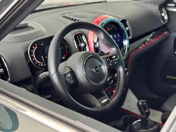 MINI JCW COUNTRYMAN 2022