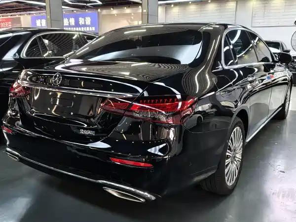Mercedes-Benz E-Class 2023