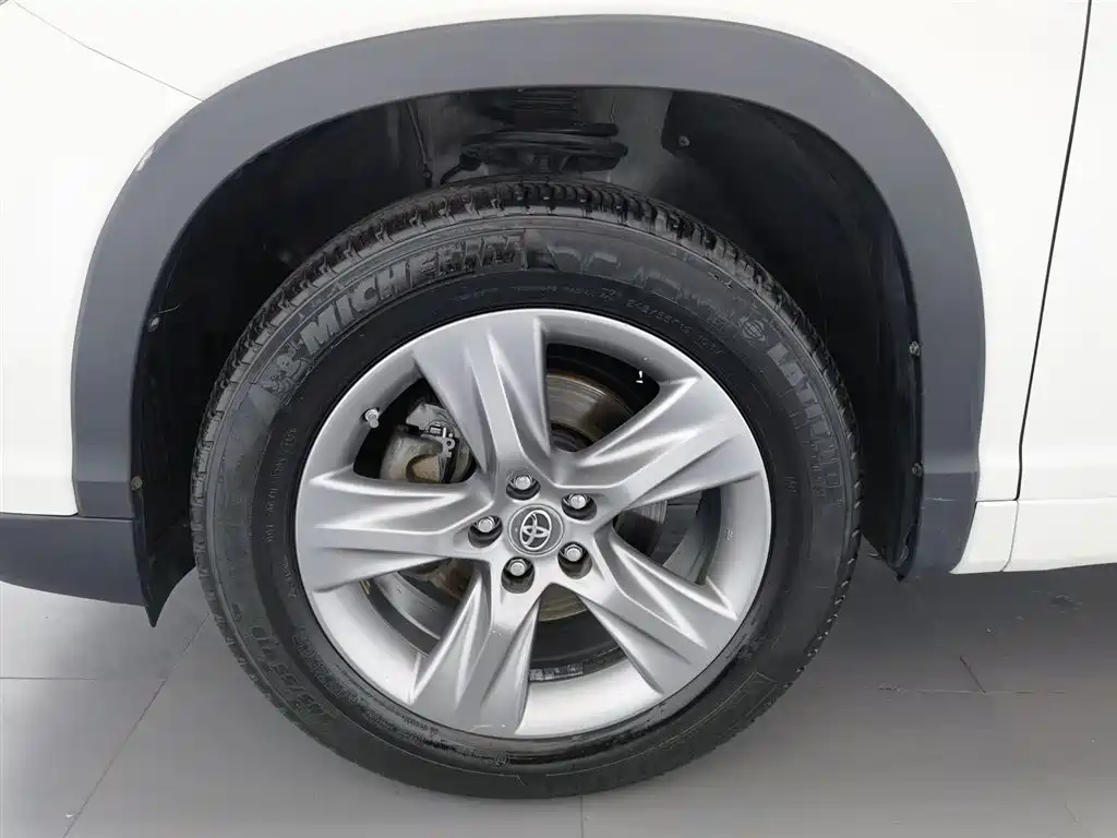 Toyota Highlander 2016 — фото 17