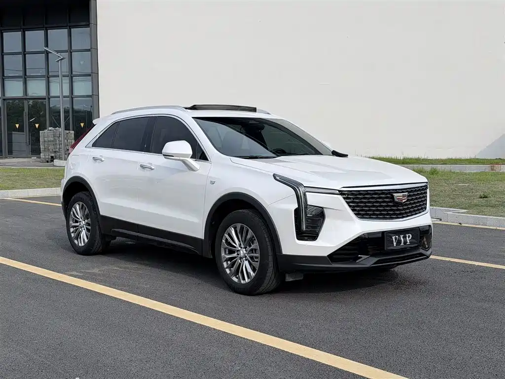 Cadillac XT4 2024 — фото 3