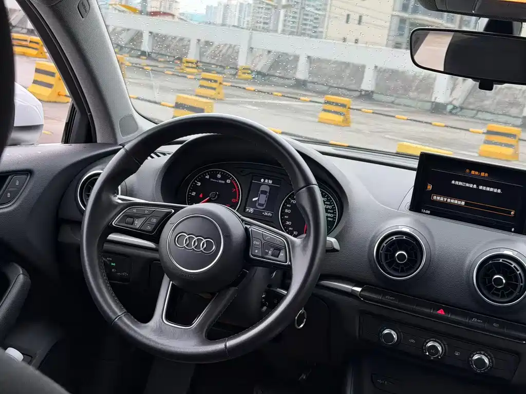 Audi A3 2019 — фото 12