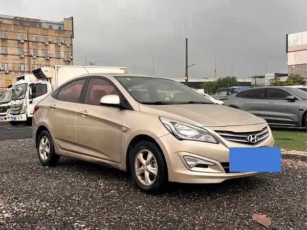Hyundai Accent 2014