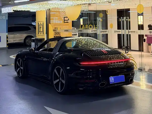 Porsche 911 2022