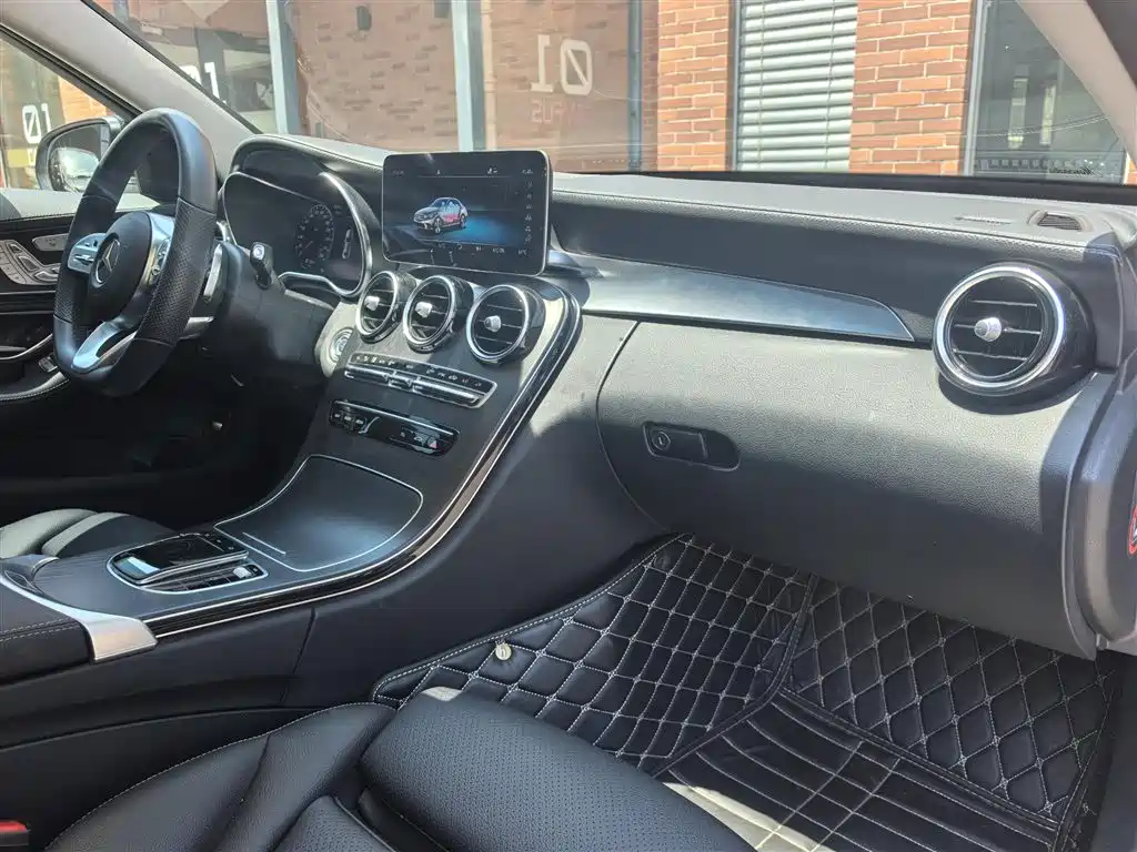 Mercedes-Benz C-Class 2020 — фото 16