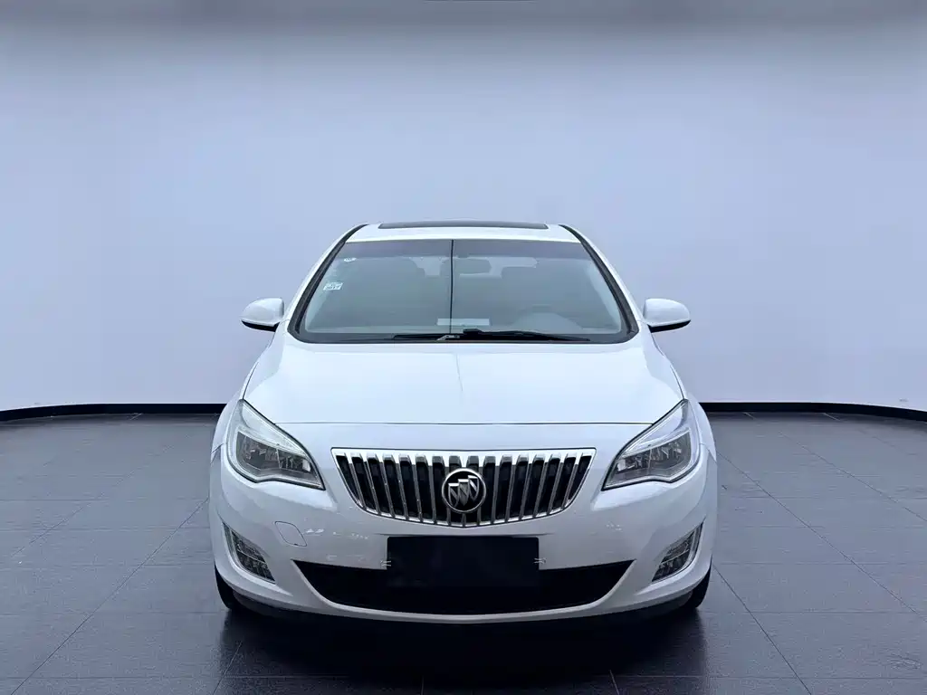 Buick Excelle 2013