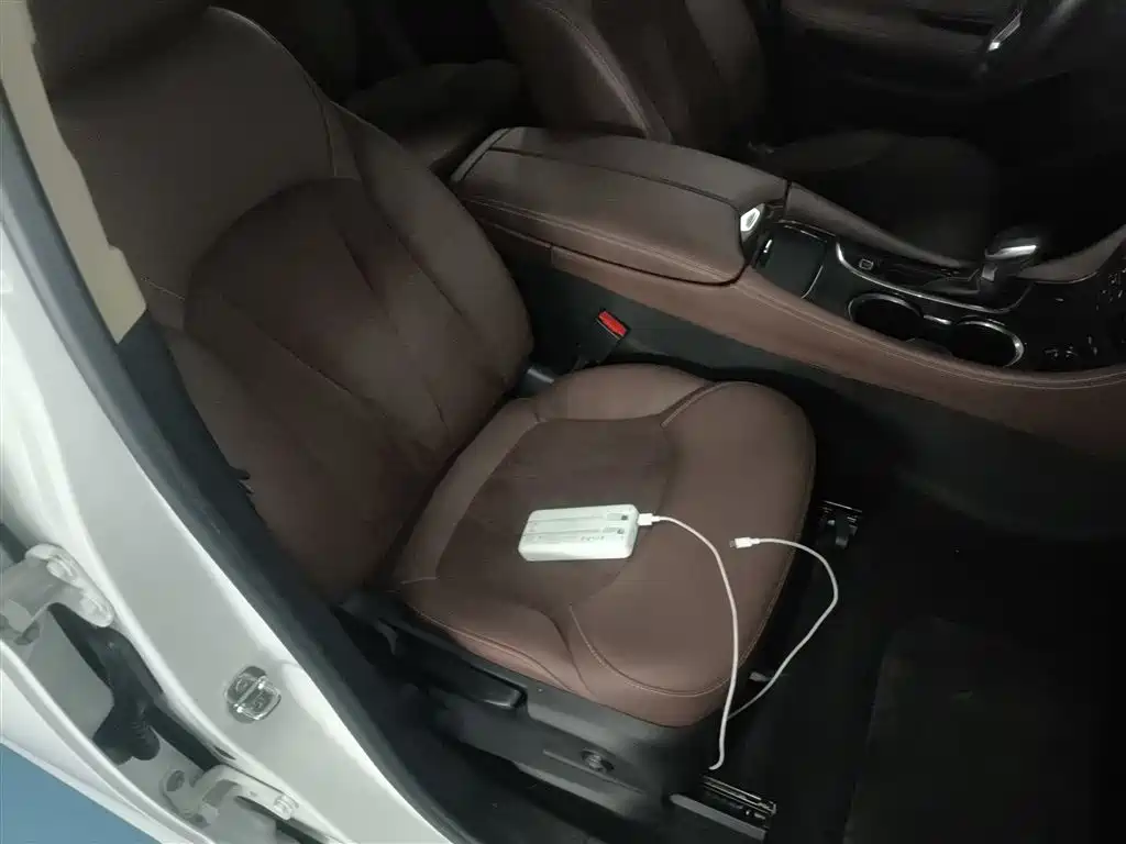 Buick Envision Plus 2017 — фото 20