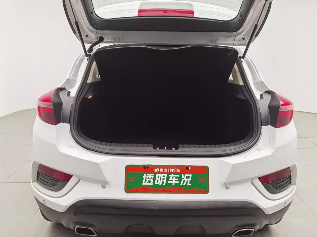 Geely Emgrand GS 2017 — фото 16
