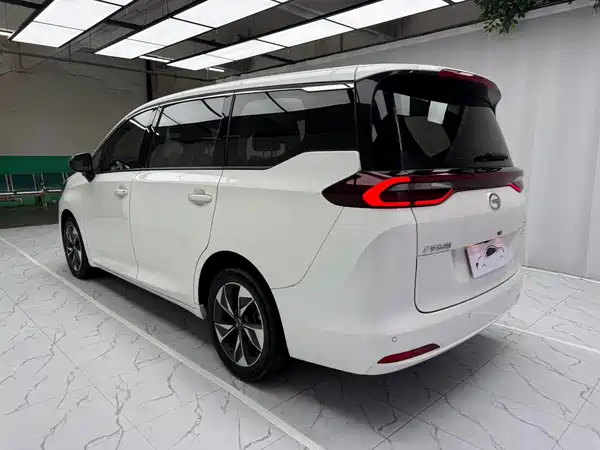 GAC Trumpchi M6 2021