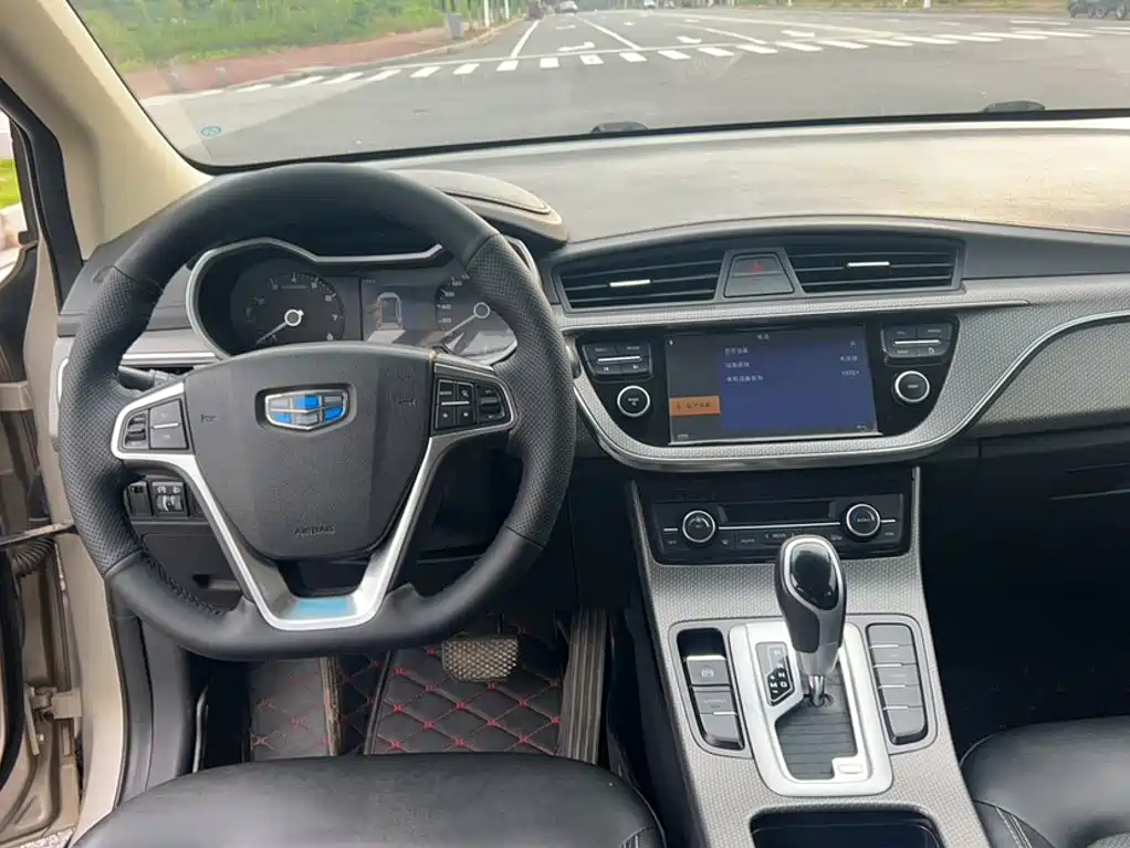 Geely Emgrand GS 2018 — фото 5