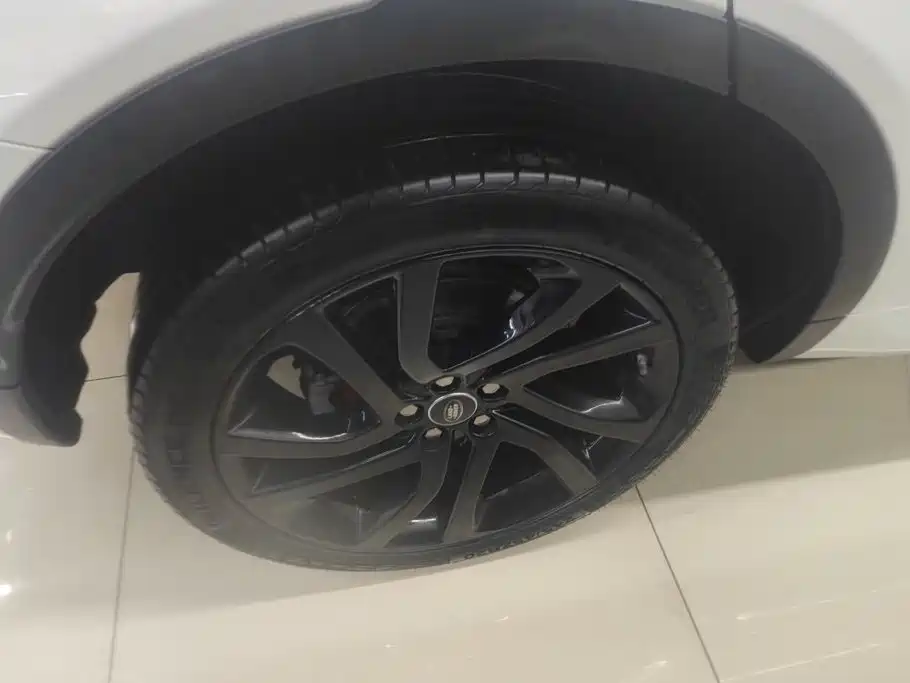 Land Rover Discovery Sport 2019 — фото 6