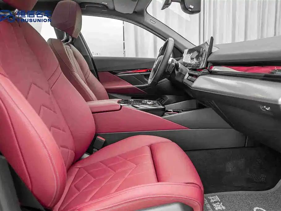 BMW 5 Series 2024 — фото 15