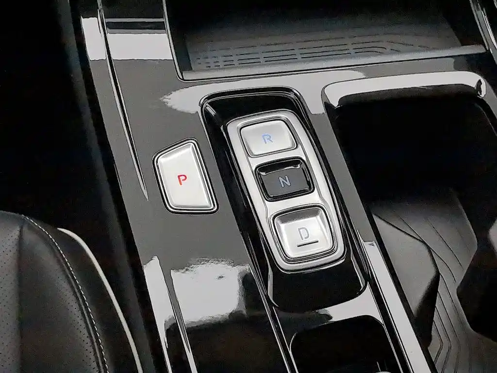 Hyundai Custo 2024 — фото 13