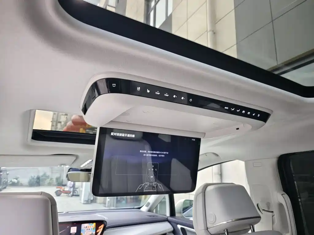 Buick GL8 Hybrid 2026 — фото 18