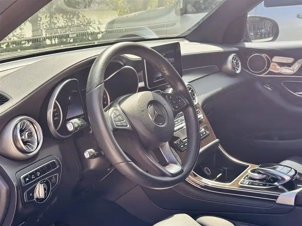 Mercedes-Benz GLC 2016