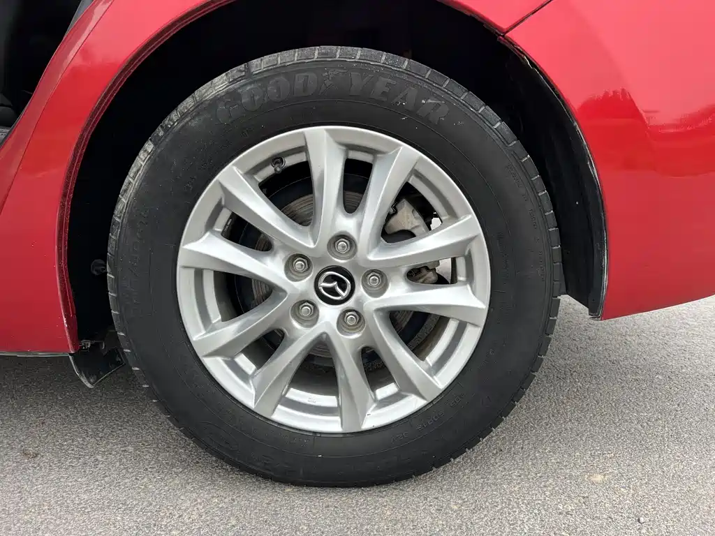 Mazda 3 Axela 2019 — фото 19