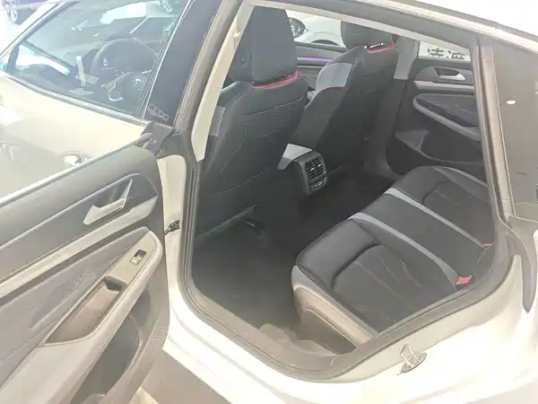 Volkswagen Lamando 2025