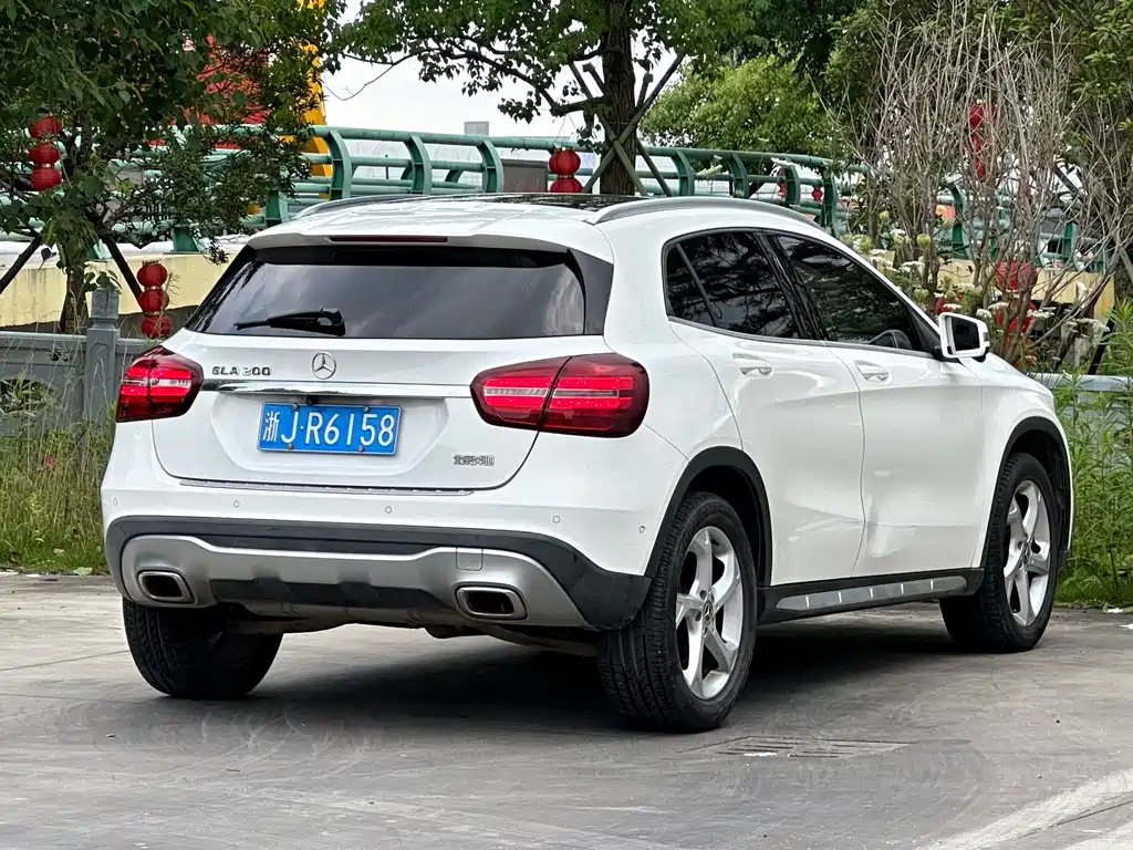 Mercedes-Benz GLA 2018 — фото 4