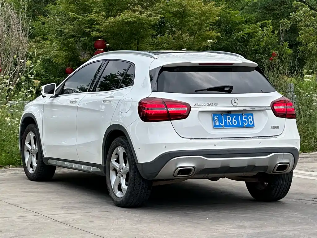 Mercedes-Benz GLA 2018 — фото 12