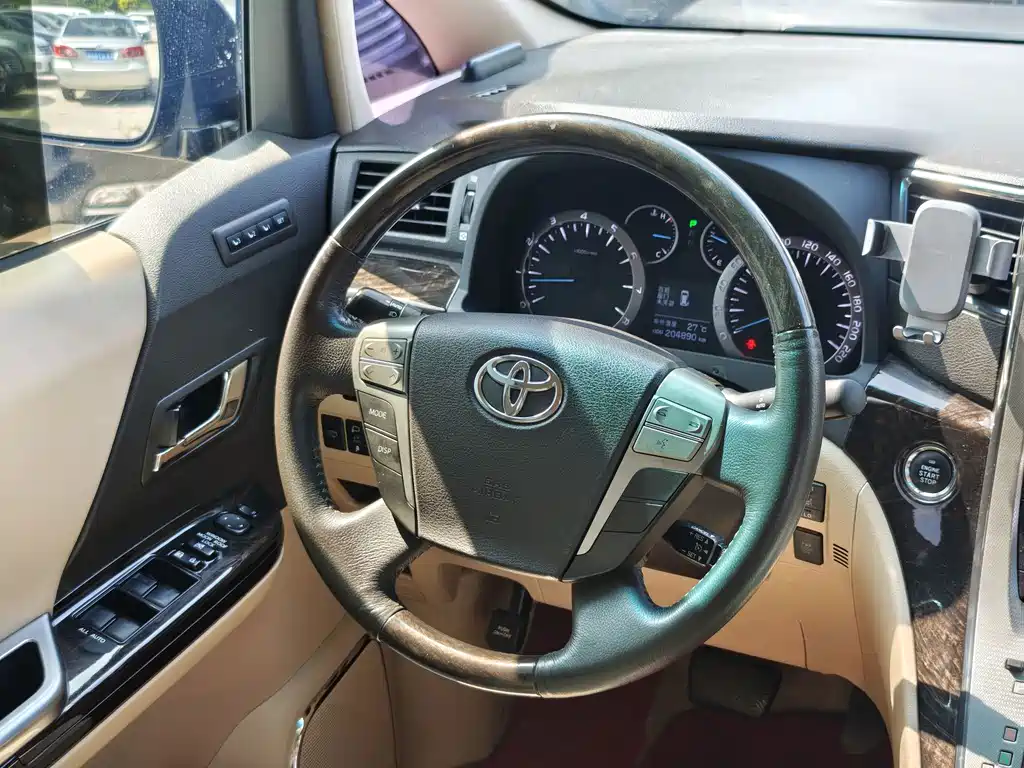 Toyota Alphard 2013 — фото 12