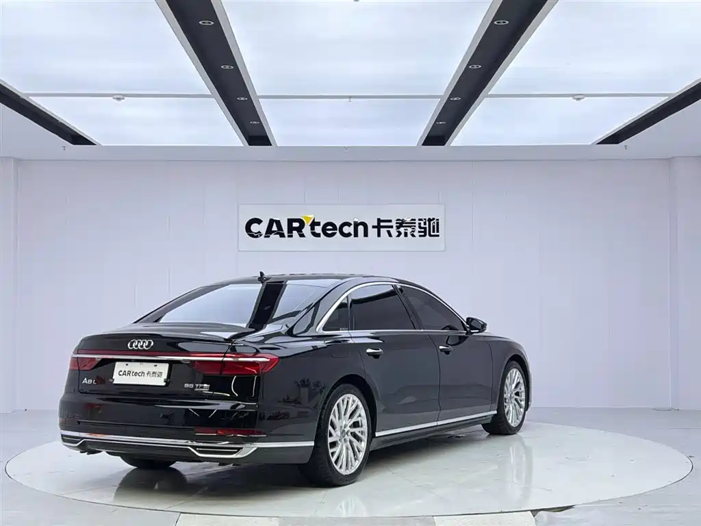 Audi A8 2019 — фото 5