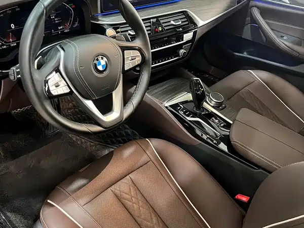 BMW 5 Series 2022